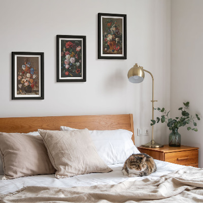 Gallery wall Bloemen in vazen, diverse vintage plantenarrangementen