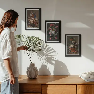 Gallery wall bloemen in vazen en vintage planten set met diverse vintage plantenarrangementen