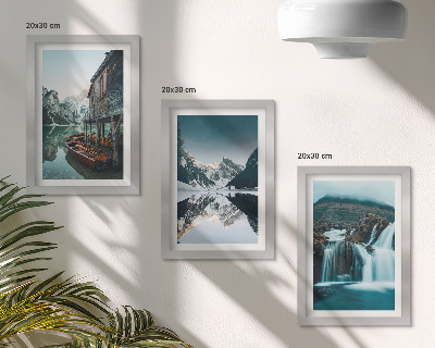Gallery wall Berglandschappen met een waterval en een meer