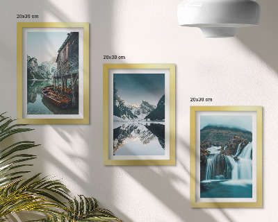 Gallery wall Berglandschappen met een waterval en een meer