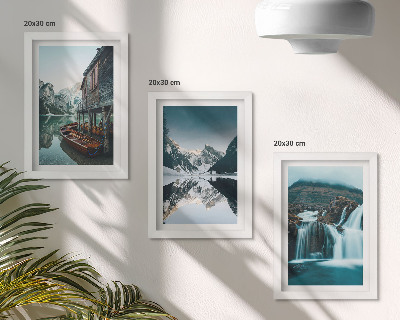 Gallery wall Berglandschappen met een waterval en een meer