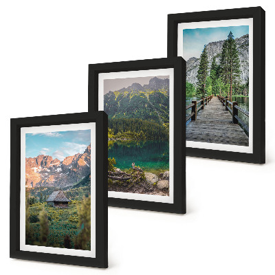 Gallery wall Berglandschap met een meer en een houten steiger.