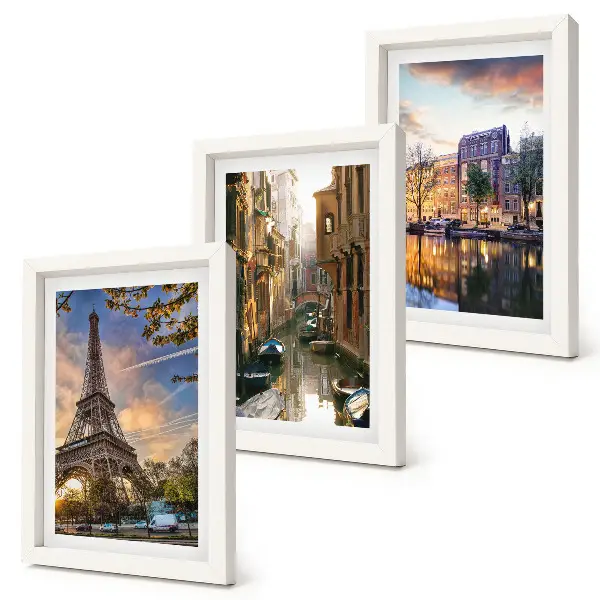 Gallery wall met de Eiffeltoren, de grachten van Venetië en de straten van Amsterdam