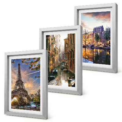 Gallery wall De Eiffeltoren, de grachten van Venetië en de straten van Amsterdam.