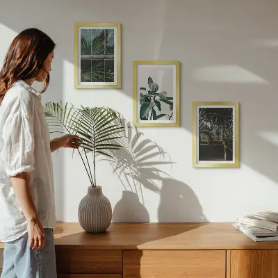 Set ingelijste schilderijen met groene bladeren en kamerplanten