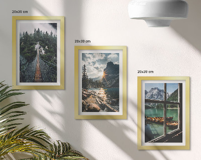 Gallery wall Brug in het bosmeer met boten en uitzicht op de bergen