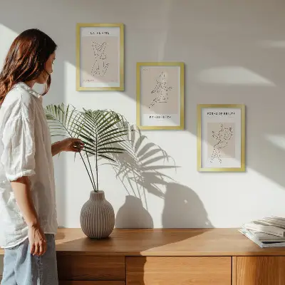 Gallery wall minimalistische posters met vrouwelijke silhouetten