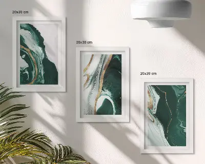Set van ingelijste schilderijen met abstracte verfpatronen in groen en wit