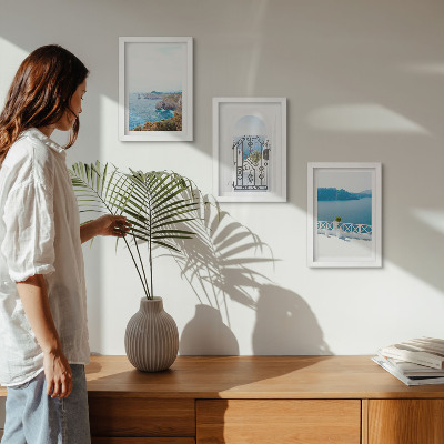 Set van ingelijste schilderijen Zeezicht met Griekse architectuur