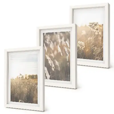 Gallery wall landschap met grassen en bloemen in warme tinten