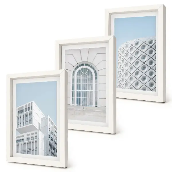 Set van ingelijste schilderijen moderne architectuur met minimalisme en geometrie