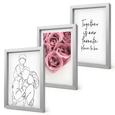 Set van ingelijste schilderijen familie lijntekening met rozenboeketten en huis inscriptie