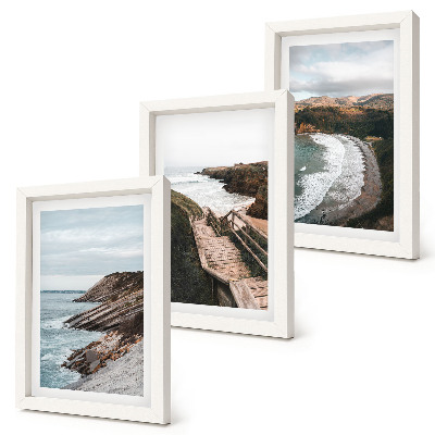 Gallery wall Uitzicht op zee met kliffen en strandlandschappen.
