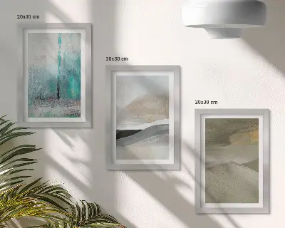 Gallery wall met geschilderde abstracte minimalistische decoraties
