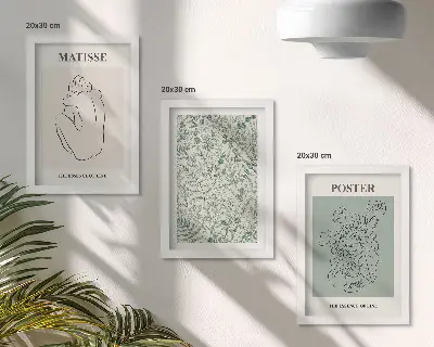 Gallery wall met lijnen en plantmotieven in een minimalistische stijl