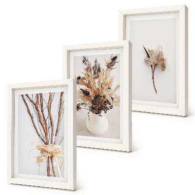 Set van ingelijste schilderijen Bloemen en takken in een minimalistische, natuurlijke stijl.