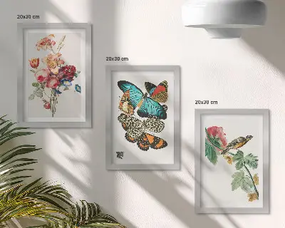 Set ingelijste schilderijen met bloemen, vlinders en een vogel in pastelkleuren
