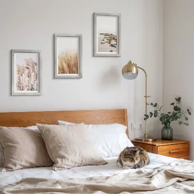 Gallery wall met pampasgrasvelden en een bohemien strand