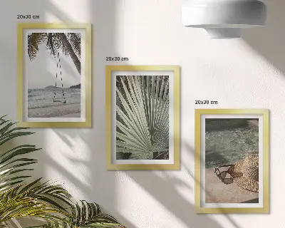 Set ingelijste schilderijen met strandvakantie en palmbladerenschommel