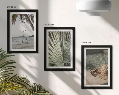 Set ingelijste schilderijen met strandvakantie en palmbladerenschommel