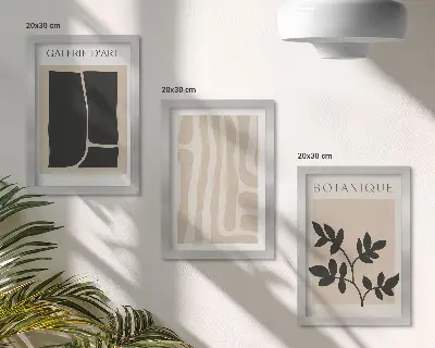 Set ingelijste schilderijen met abstracte vormen en plantmotieven in neutrale tinten