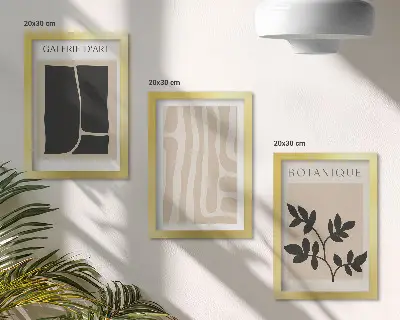 Set ingelijste schilderijen met abstracte vormen en plantmotieven in neutrale tinten