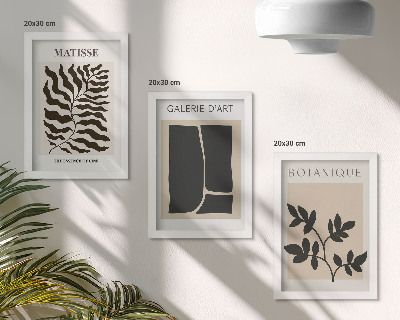 Gallery wall Minimalistische posters met plantenpatronen en abstracte afbeeldingen.