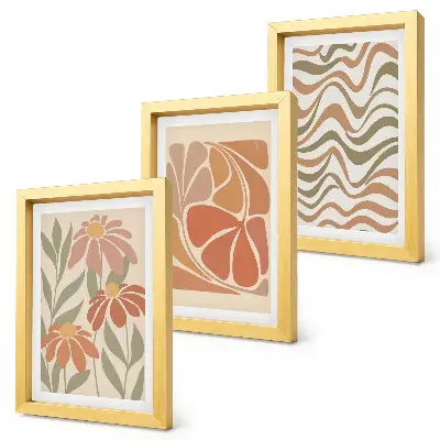 Set van ingelijste schilderijen met pastelkleurige bloemen en abstracte patronen