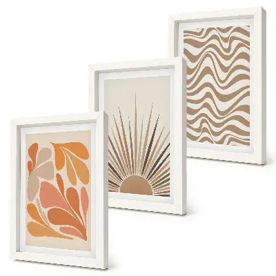 Gallery wall met abstracte boho vormen in pastelkleuren