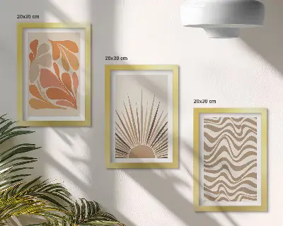 Gallery wall met abstracte boho vormen in pastelkleuren
