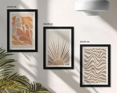 Gallery wall met abstracte boho vormen in pastelkleuren