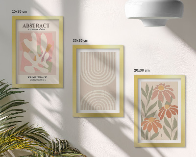 Gallery wall Abstracte vormen met plantmotieven in pastelkleuren.