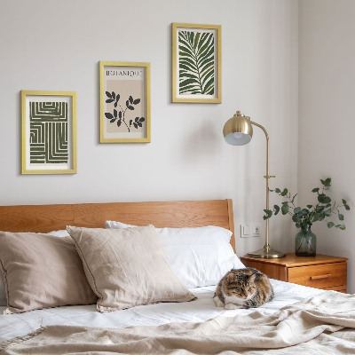 Gallery wall Botanische composities in de stijl van boho minimalisme.