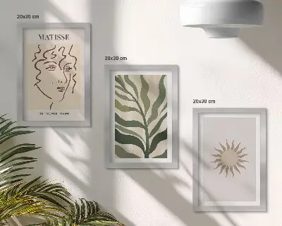 Set ingelijste schilderijen met abstracte plantpatronen en lijnen in gedempte kleuren