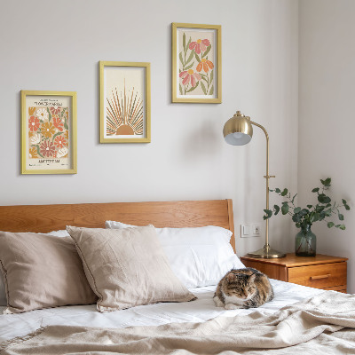 Gallery wall Bloemen in pastelkleuren met zonnestralen