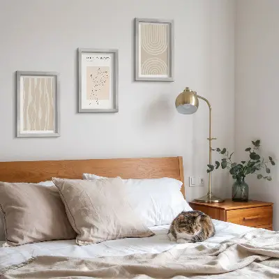 Set van ingelijste schilderijen met abstracte patronen en delicate boho-decoraties