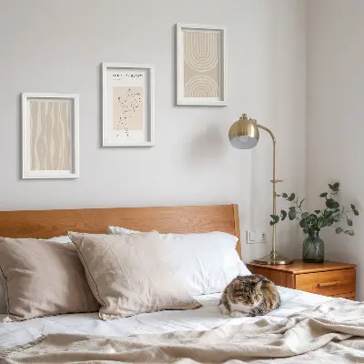 Set van ingelijste schilderijen met abstracte patronen en delicate boho-decoraties