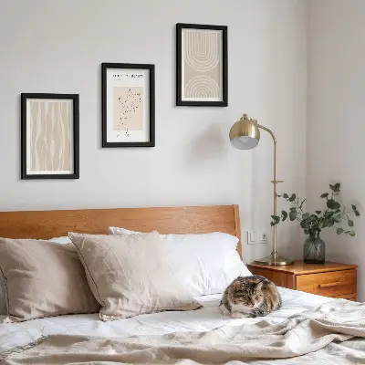 Set van ingelijste schilderijen met abstracte patronen en delicate boho-decoraties