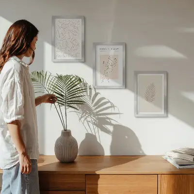 Set ingelijste schilderijen met minimalistische botanische ontwerpen