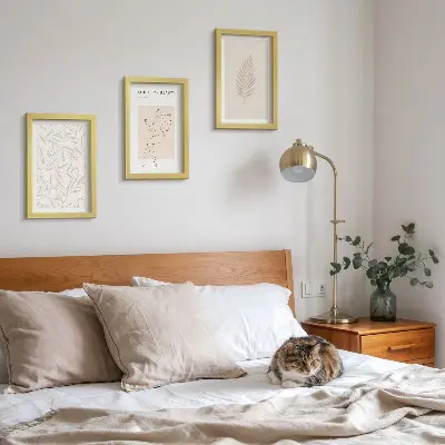Set ingelijste schilderijen met minimalistische botanische ontwerpen