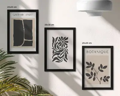 Set van ingelijste schilderijen met abstracte plantpatronen en geometrische vormen