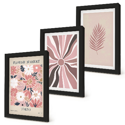 Gallery wall Bloemmotieven met bladeren en geometrische vormen.