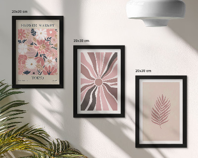 Gallery wall Bloemmotieven met bladeren en geometrische vormen.