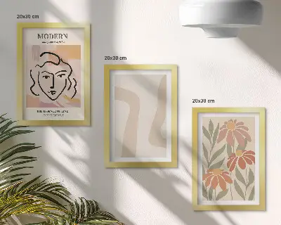 Gallery wall Vrouw in een moderne stijl met abstracte patronen.