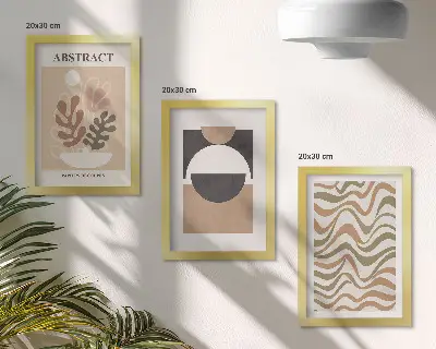 Set ingelijste schilderijen met abstracte vormen en patronen in ingetogen kleuren