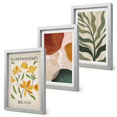 Gallery wall met bloemmotieven, abstracte vormen en bladeren