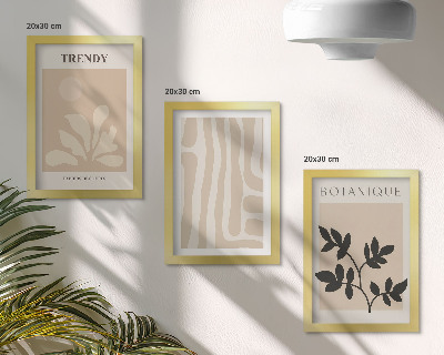 Set van ingelijste schilderijen Stijlvolle plantenpatronen in beige en zwarte tinten.