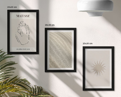 Gallery wall Minimalistische lijnen, zand, golven en zon.
