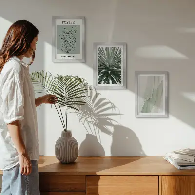 Set van ingelijste schilderijen met plantenpatronen in groen- en beigetinten