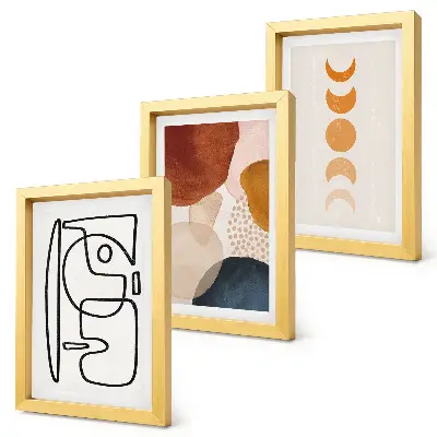Gallery wall met abstracte vormen en modieuze kleuren